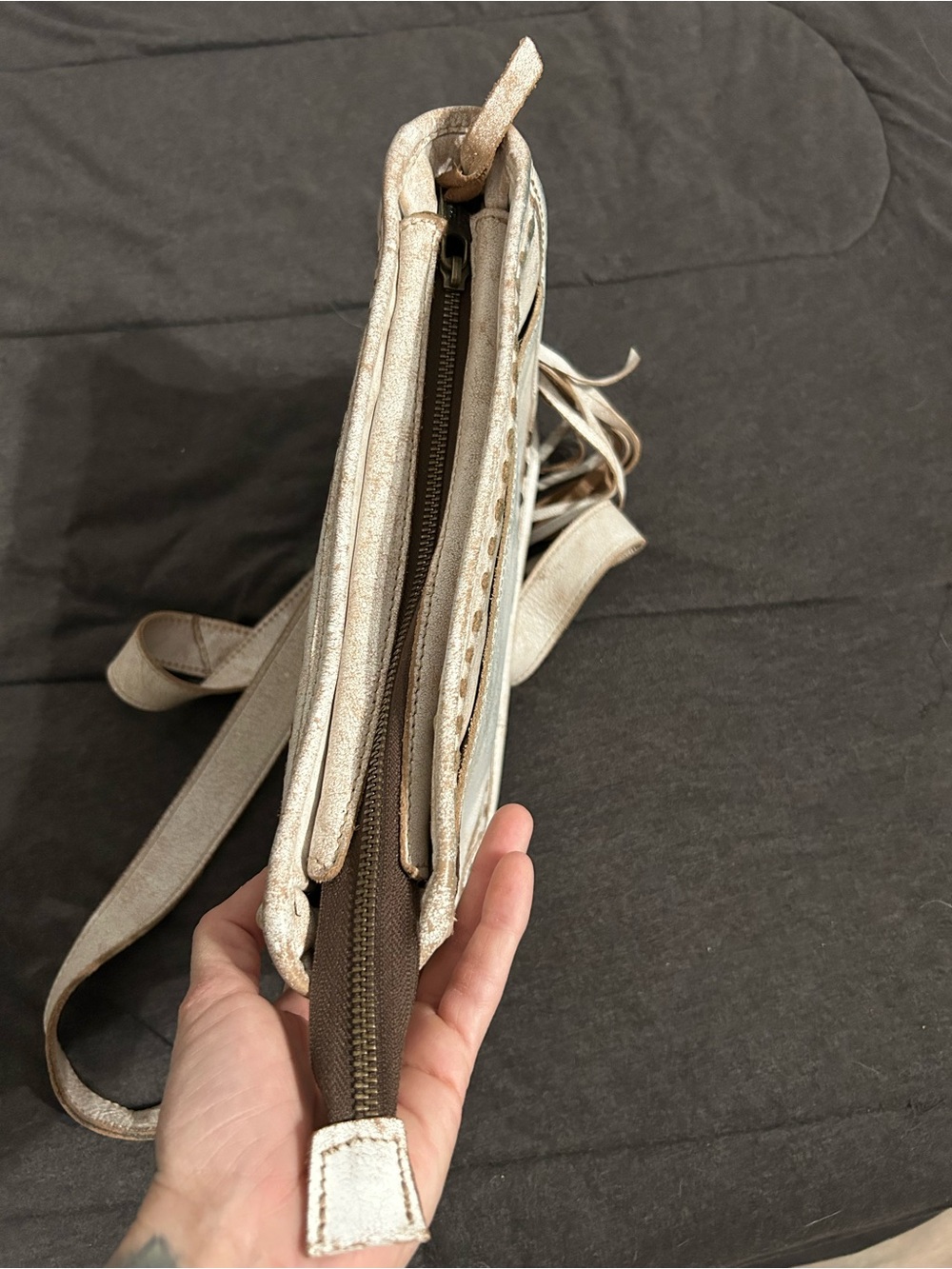 STS Ranch Cremello Mae Crossbody - Picture 8 of 8